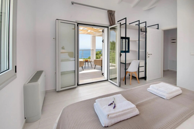 Tania Villa - Elegant 4 BR Villa With Private Pool