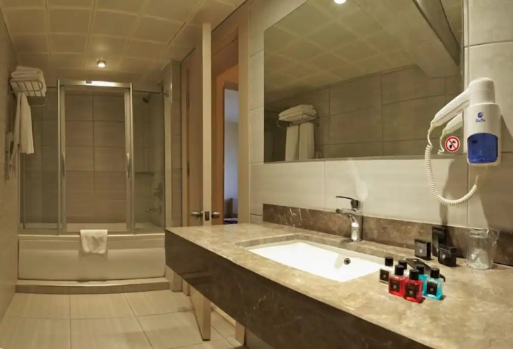 Susuzlu Hotel