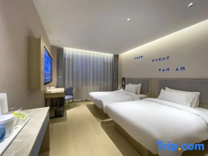 Standard Twin Family room