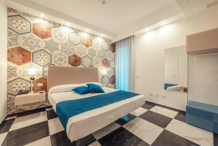 Nautilus Hotel