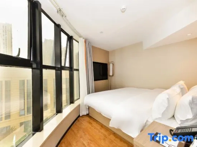 Standard Double room with view