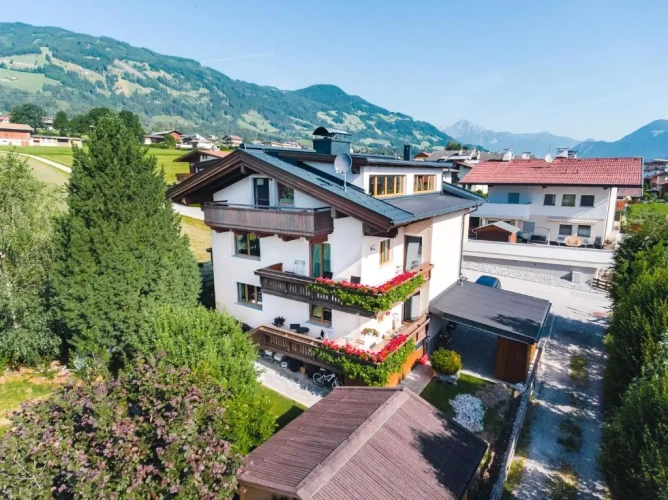 2 Bedrooms Apartment with balcony