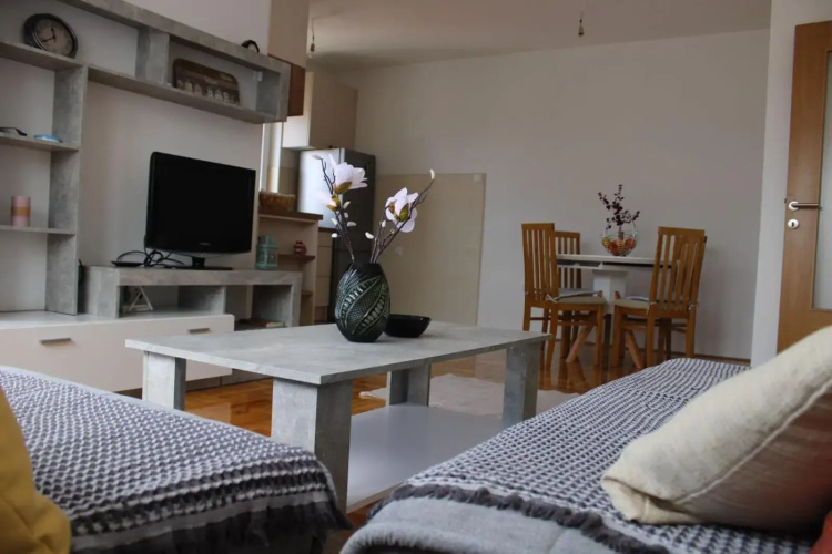 Apartman Sunny Day