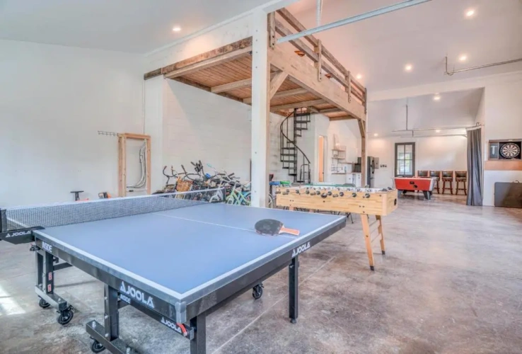 4 Bedrooms Cottage
