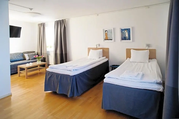 Standard Twin room with view