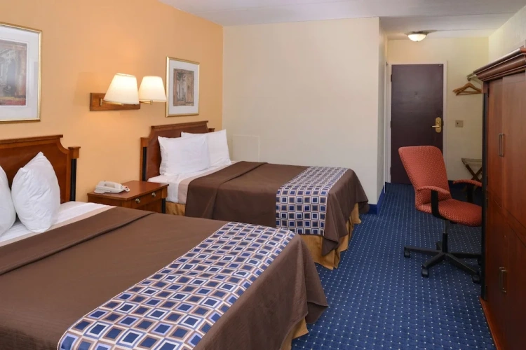 Standard Quadruple room with balcony
