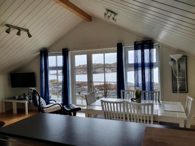 2 Bedrooms Apartment with view