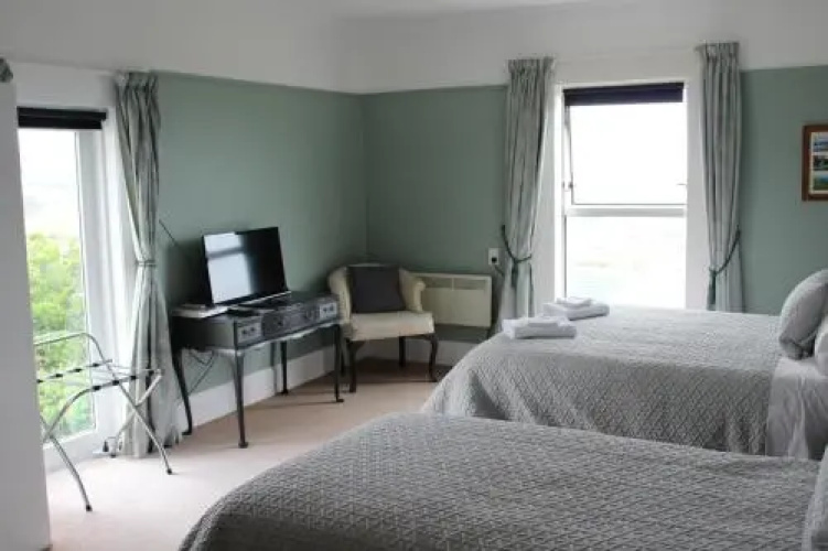 Edgeley Bed  Breakfast