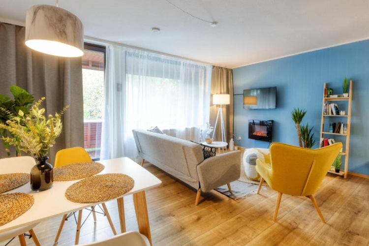 Apartment with balcony