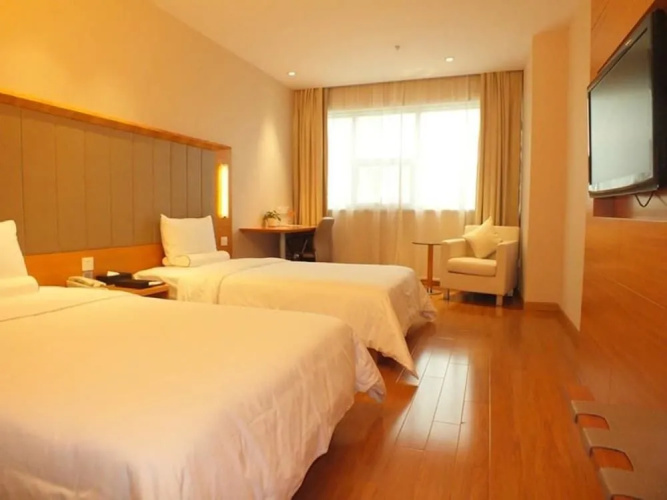 Hanting Seasons Hotel