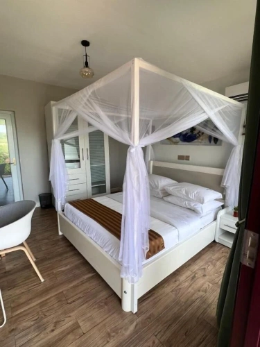 1 Bedroom Economy Double room with balcony and with garden view