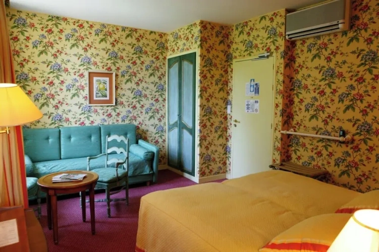 1 Bedroom Standard Double room with courtyard view