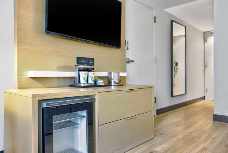 Doubletree By Hilton Davenport photo 28