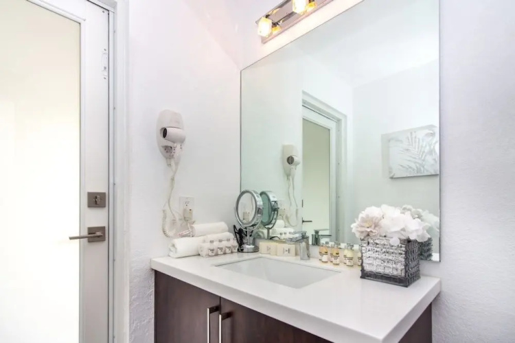 Casablanca - 5 Br Villa