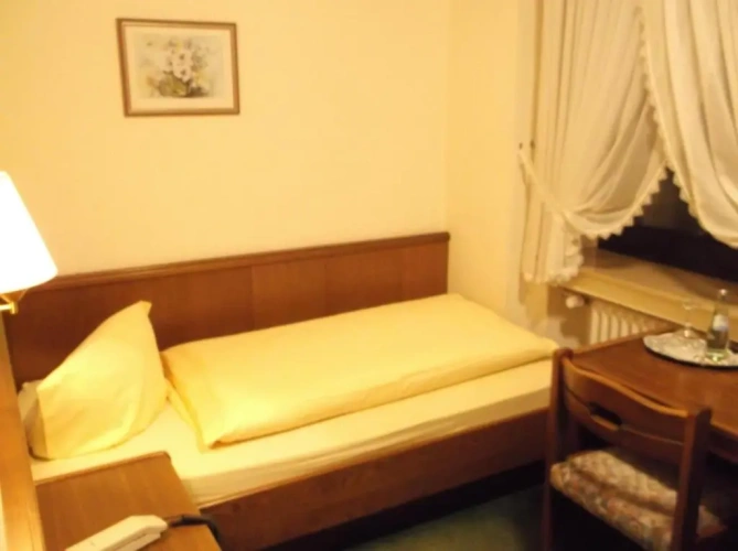 Standard Single room