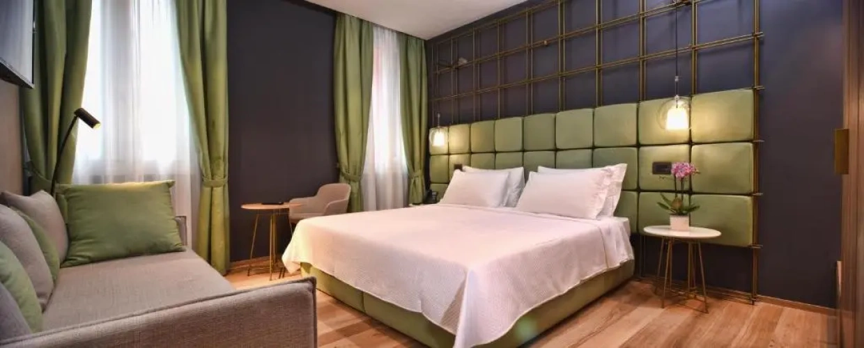 Superior Double room with canal view