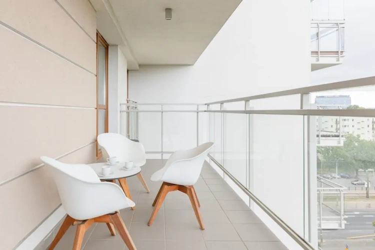 2 Bedrooms Apartment with balcony