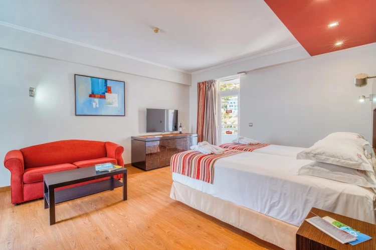 Deluxe Twin room with sea view