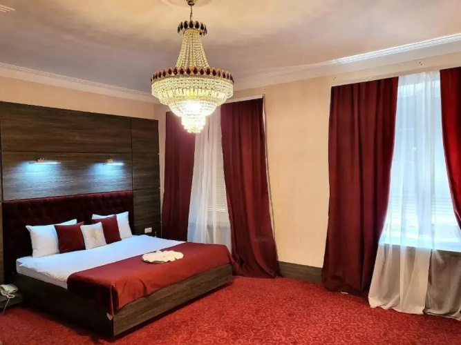 Maxim Pasha Hotel