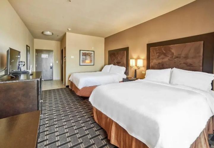 Holiday Inn Express Beeville