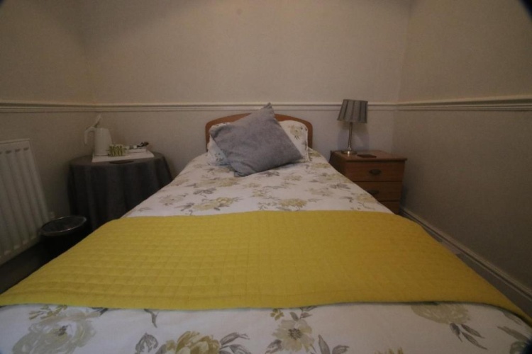 Standard Single room