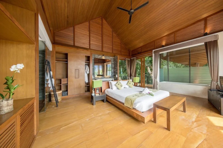 Baan Hinyai