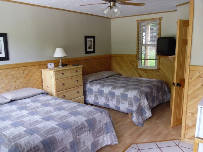 Peacock Villa Motel