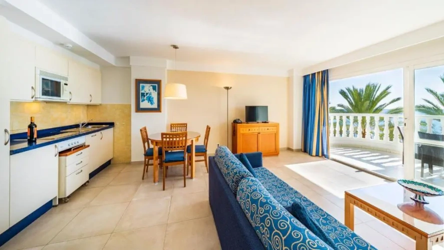 1 Bedroom Apartment
