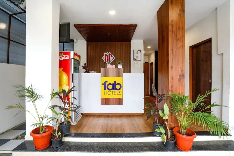 FabHotel Runway Inn
