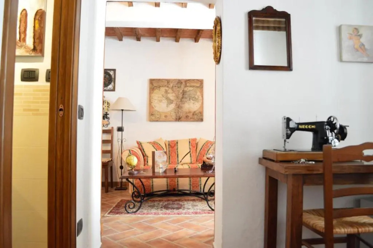 Apartment with Little Arch