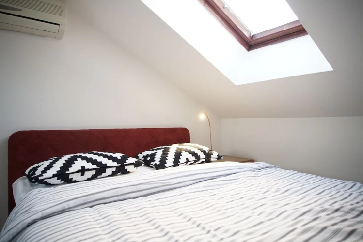 Attic Flat With Amazing Terrace