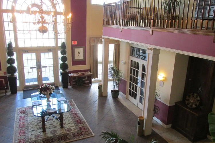 White Columns Inn