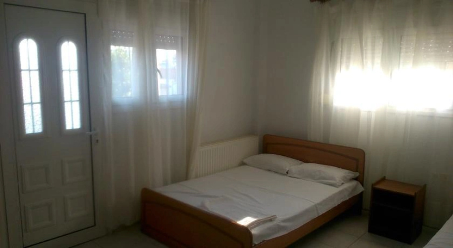 Dimitris Rooms