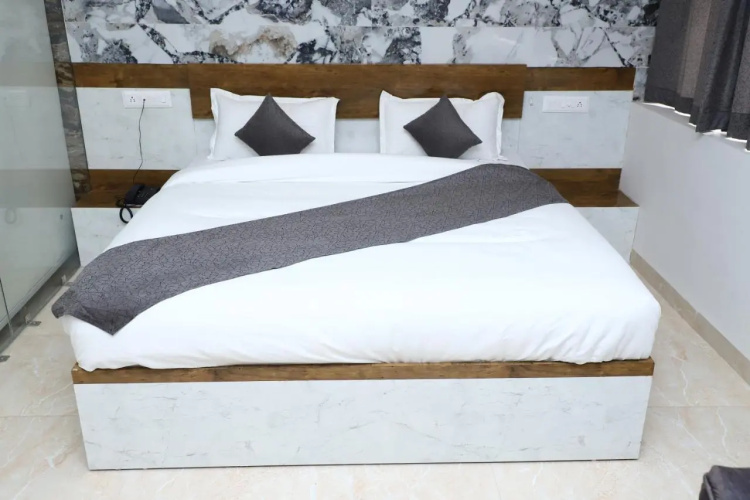 Ivory Hotel