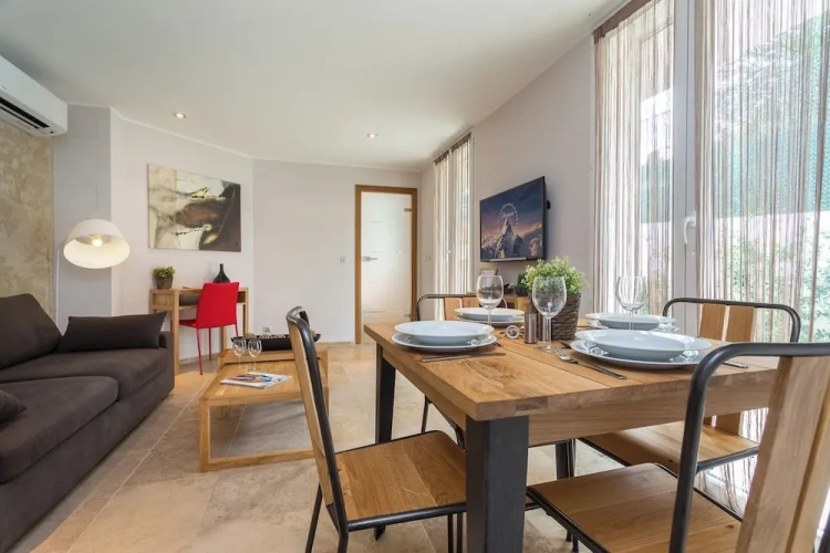1 Bedroom Double Apartment