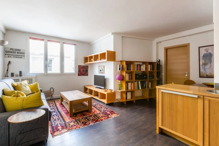 Central Studio by the Louvre