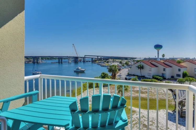 1 Bedroom Apartment with balcony