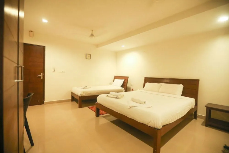 ULO Aravindar Residency