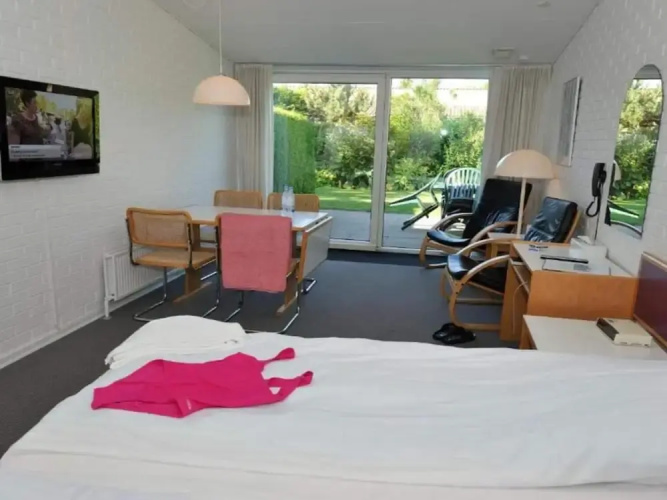 Holiday Home With Spacious Balcony