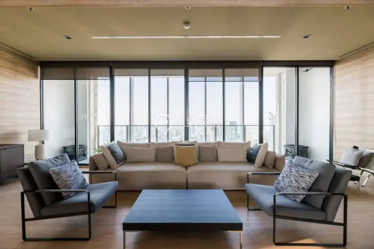 Price2 Space4, 500m Bts, Rooftop Pool, High Speed Wifi