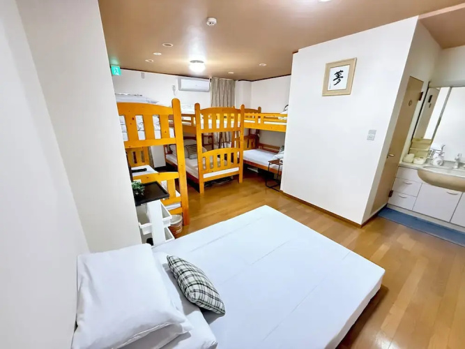 Petit Hotel 017