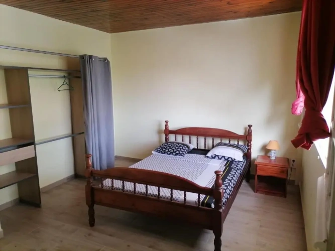 2 Bedrooms Cottage