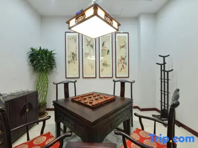 San He Hotel