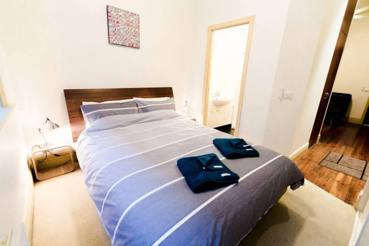 Flinders Lane-studio apartment
