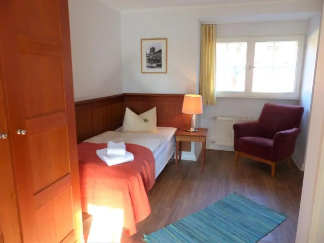 Standard Single room