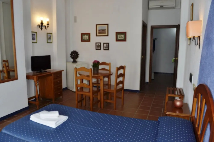 Hostal Puente Del Rey