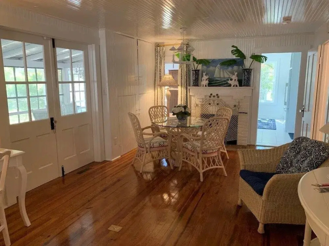 OAK Avenue 16