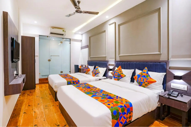 Fabhotel Gorrion International