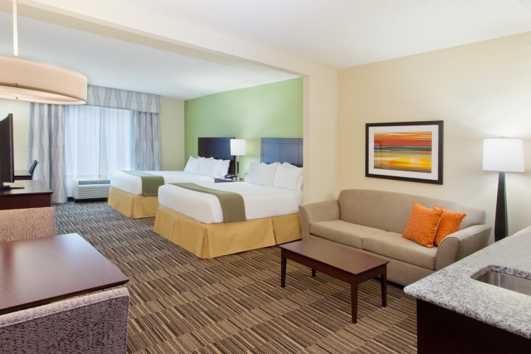 Quadruple Suite