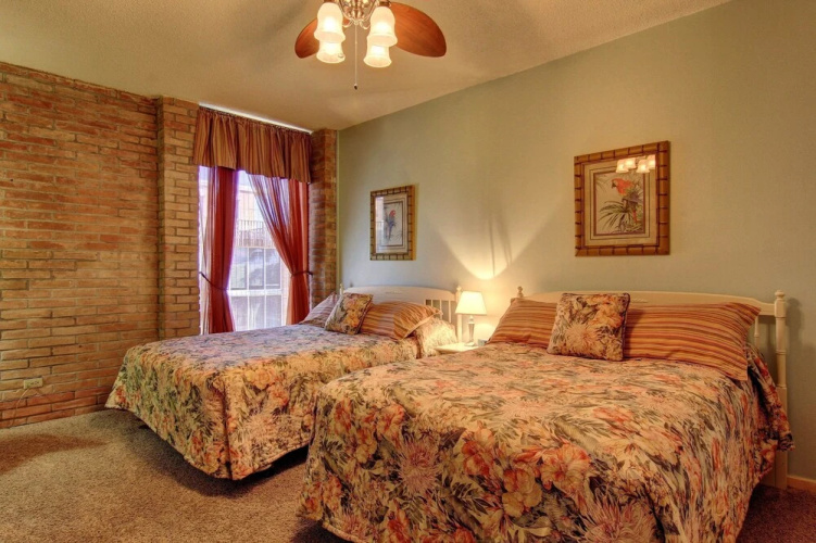 Channelview 215